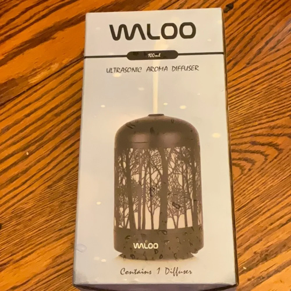NWT Waloo Ultrasonic Aroma Diffuser